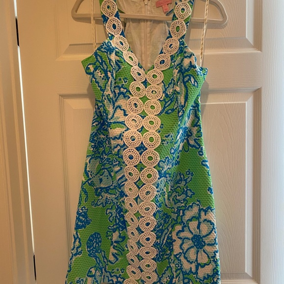 Lilly Pulitzer Shift Dress Size 10 - Picture 5 of 12